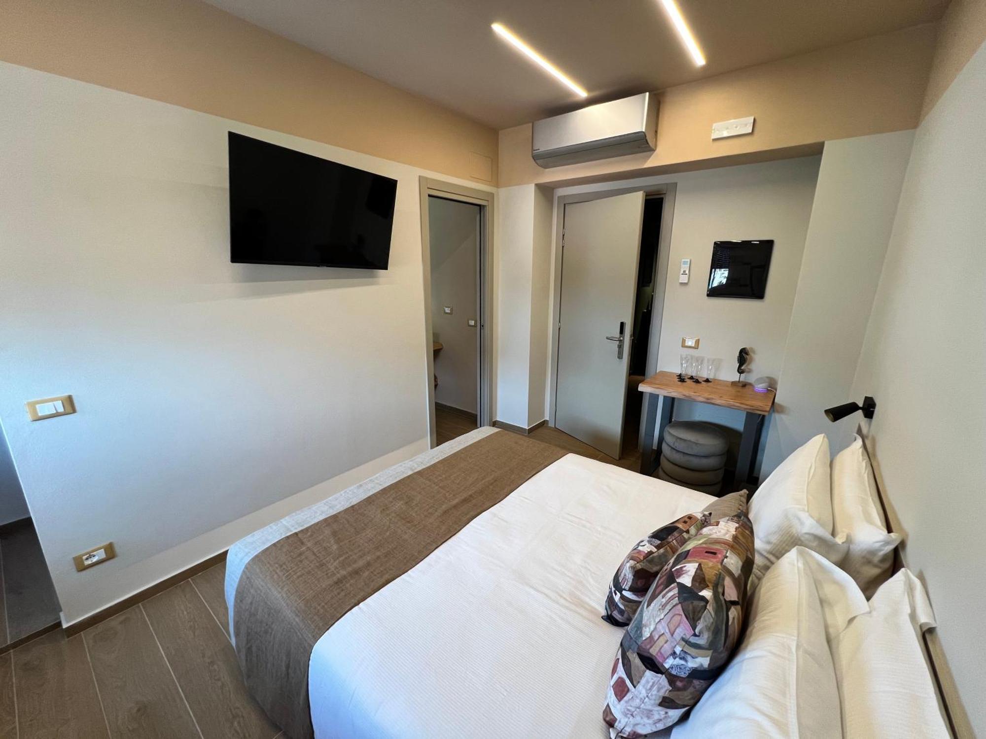 Luci Sul Mare -Boutique Rooms Follonica Eksteriør billede