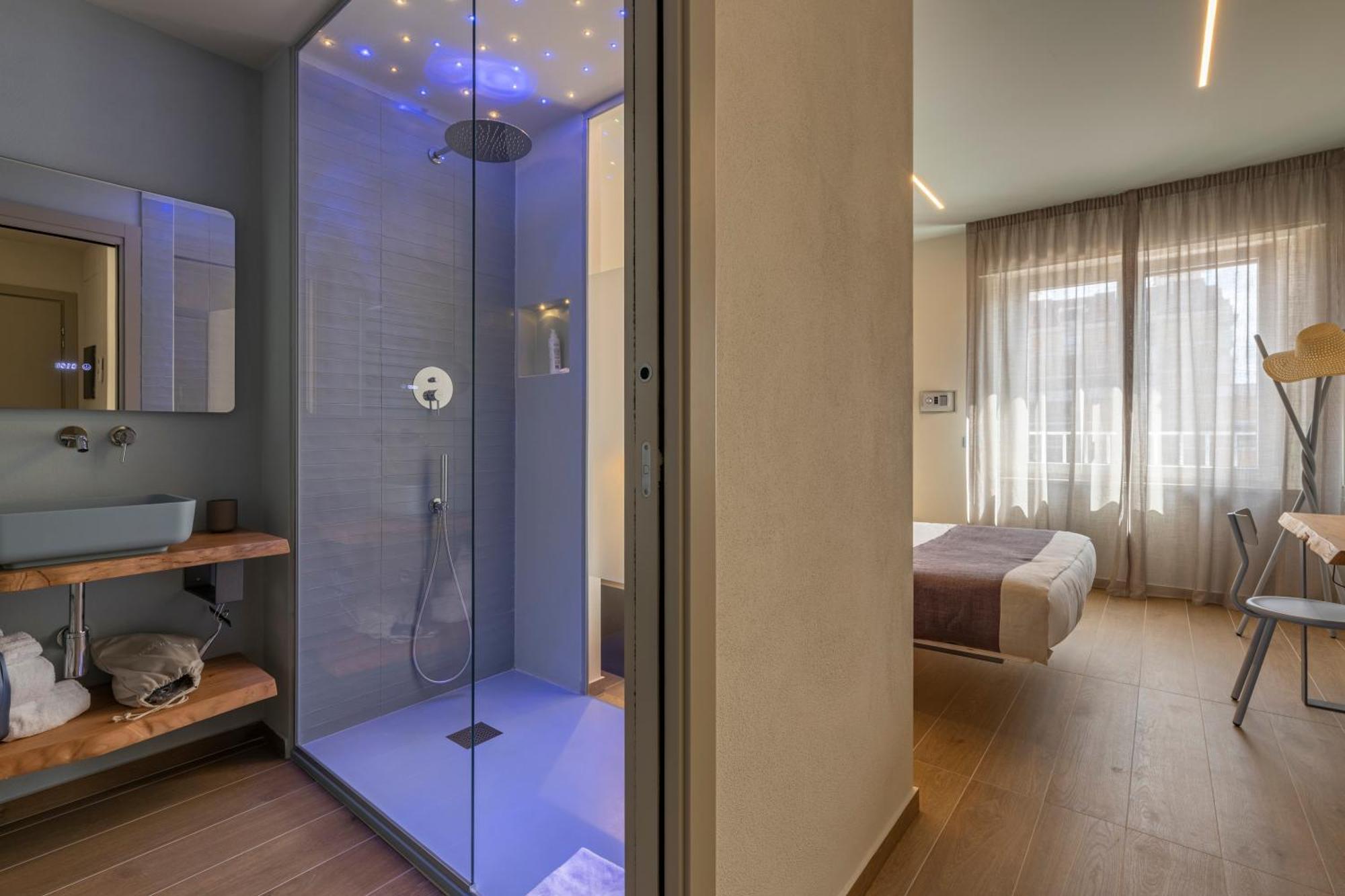 Luci Sul Mare -Boutique Rooms Follonica Eksteriør billede