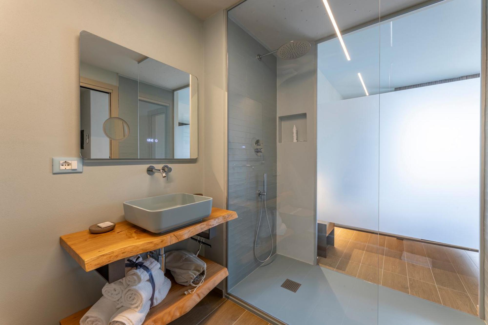 Luci Sul Mare -Boutique Rooms Follonica Eksteriør billede